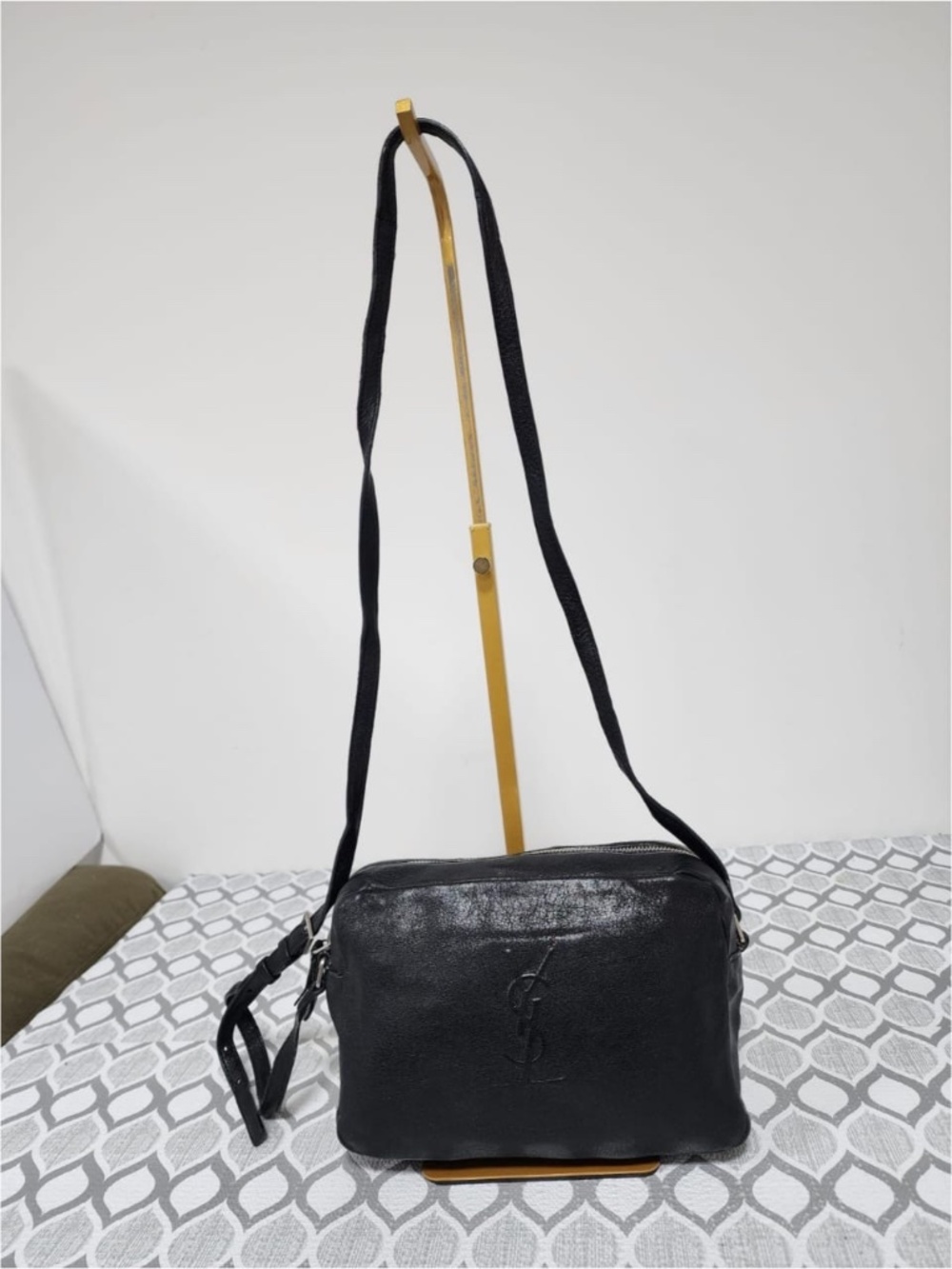 Authentic Saint Laurent Lambskin Monogram Small Lou Camera Bag Black - Picture 1 of 13